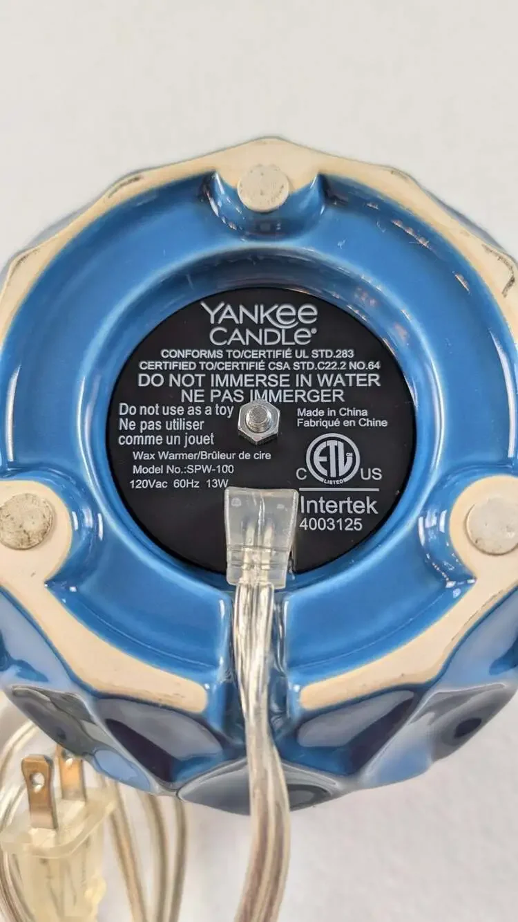 Yankee Candle Wax Warmer Electric Timer Blue SPW-100 Intertek Modern Pottery Wor